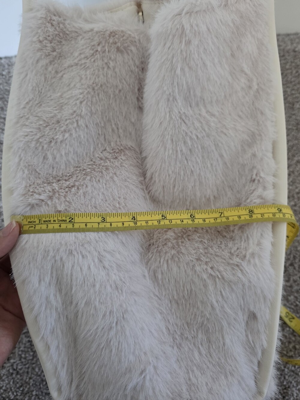 Victoria's Secret Cream Faux Fur Tote Bag (NWT) - Picture 7 of 7